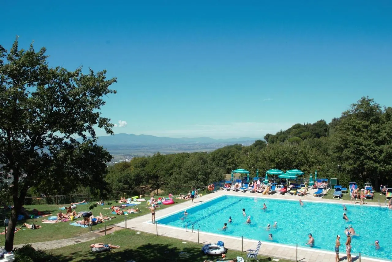 Camping Barco Reale Lamporecchio Campsite