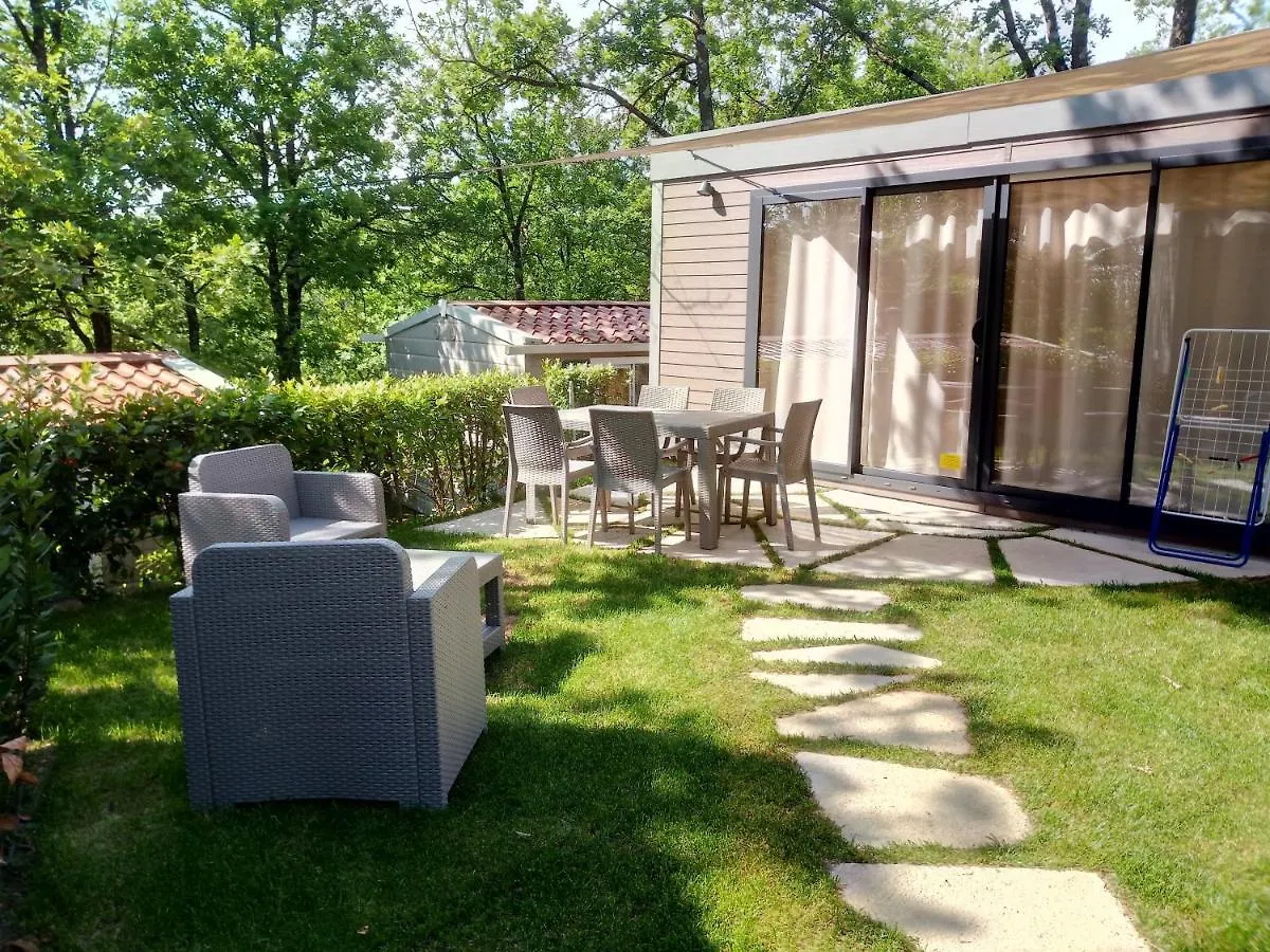 Camping Barco Reale Lamporecchio Campsite